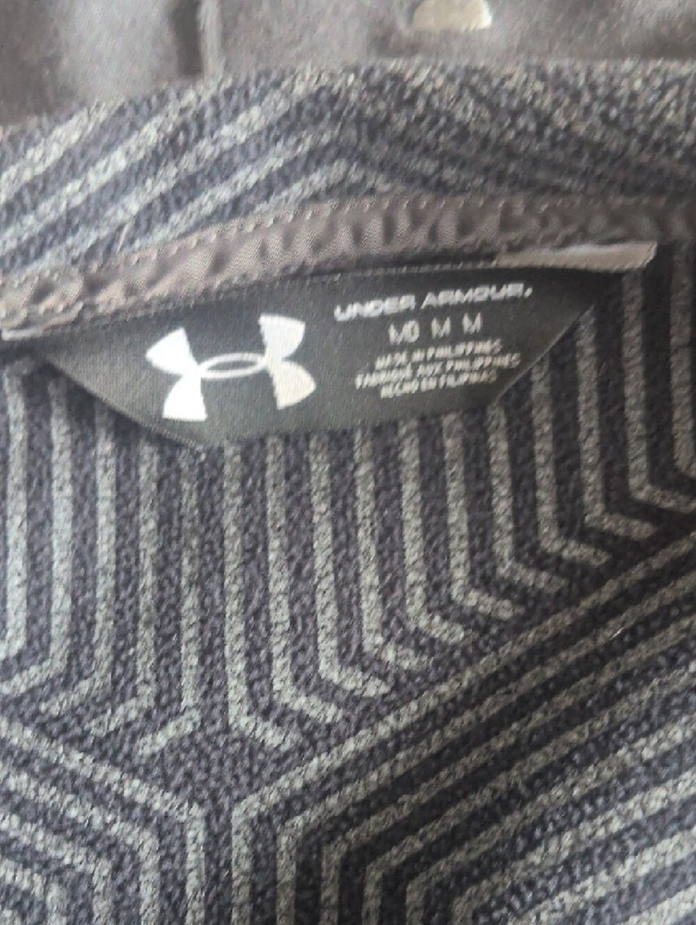 Under Armour Black Full-Zip Hooded Performance Jacket - Picture 7 of 9